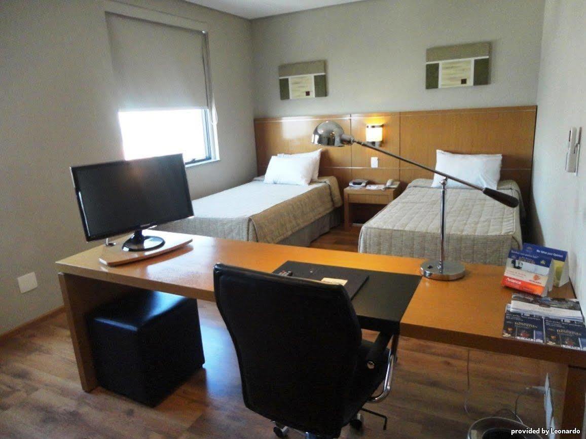 Travel Inn Osasco Phòng bức ảnh