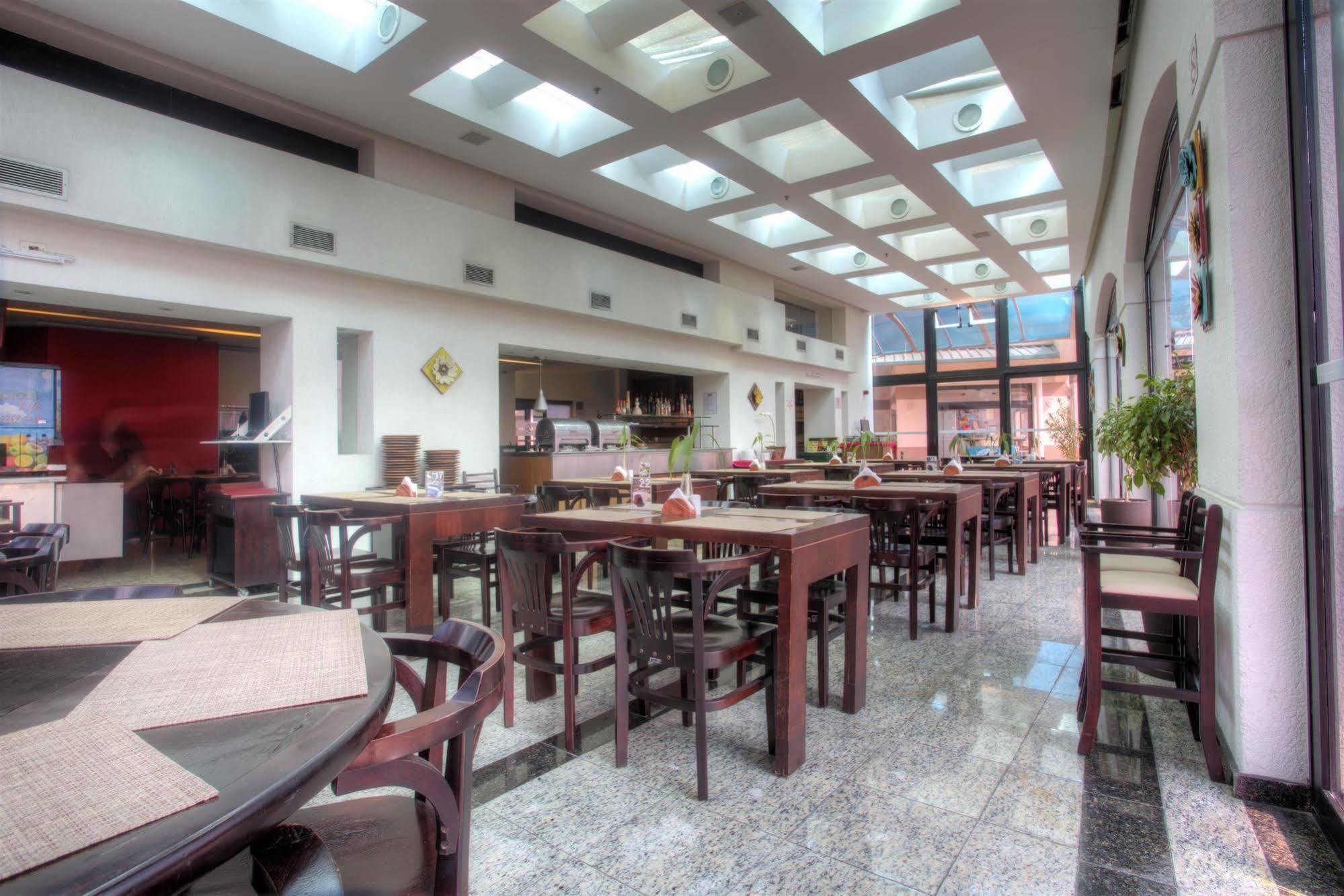 Travel Inn Osasco Ngoại thất bức ảnh